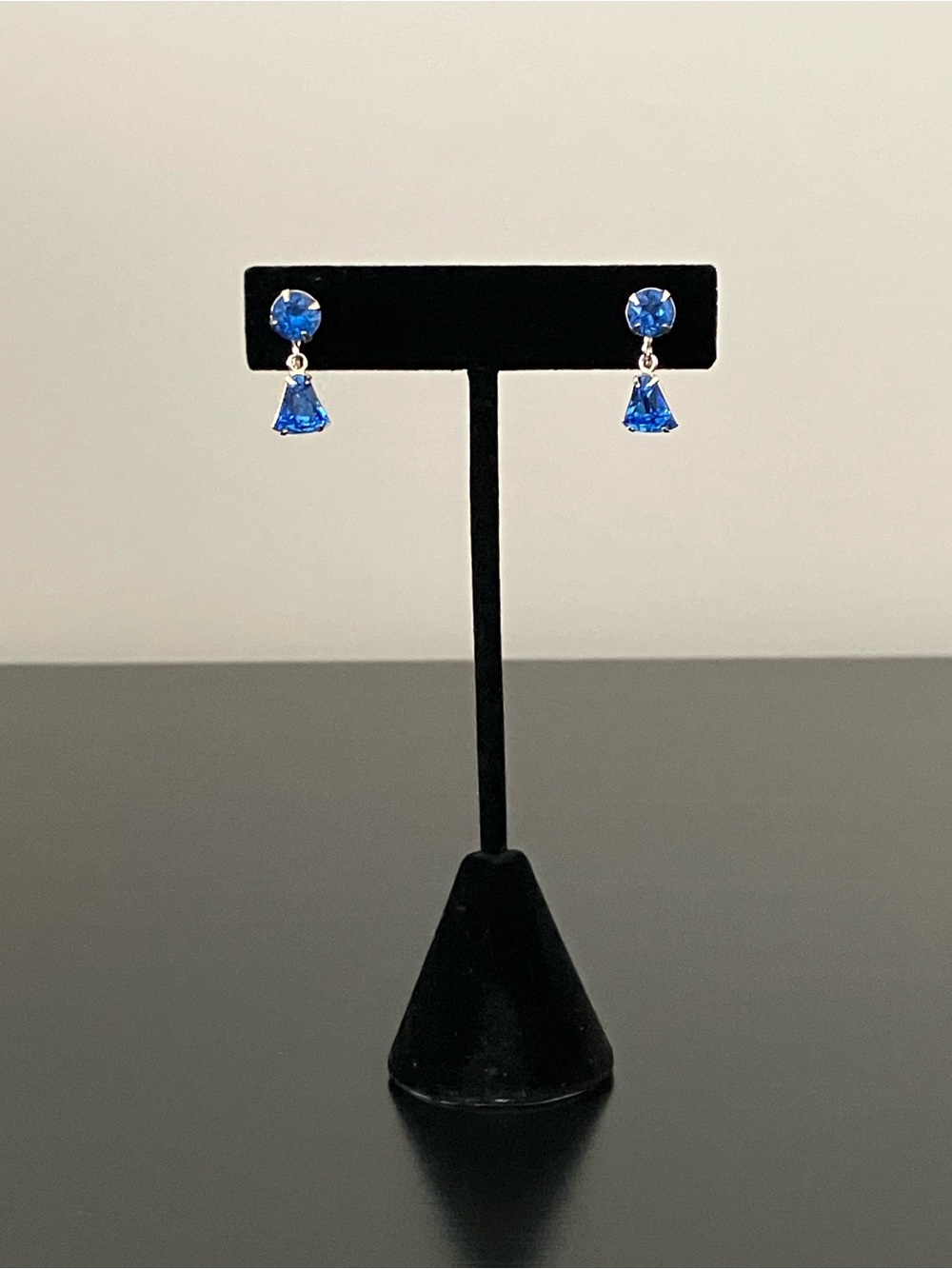 Vintage Bond Boyd Sterling Silver Screwback Earrings With Blue Glass Stones